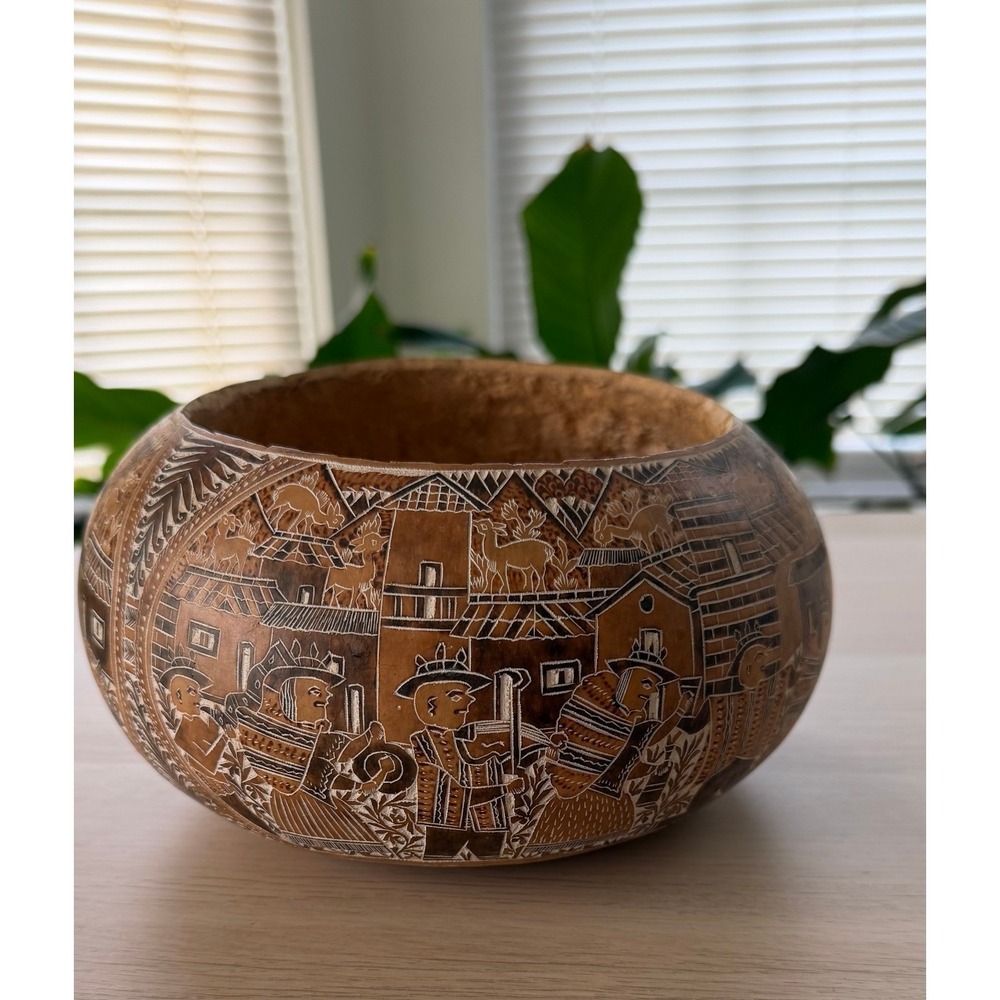 Peruvian Hand Carved Gourd Bowl Mate Burilado Folk Art Village Scene Musicians